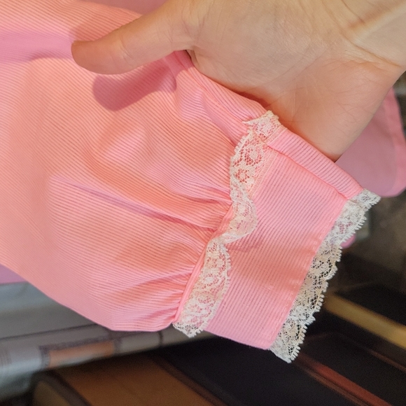 Vintage Nightie - Picture 3 of 11